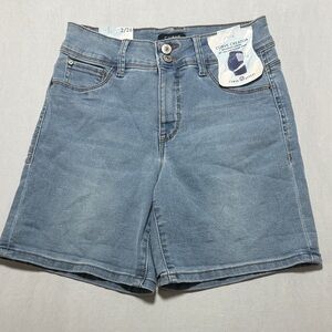 Curve Appeal Women's Blue Jean Shorts Size 2/26